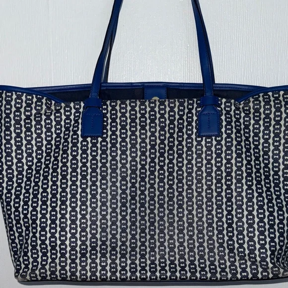 Tory Burch Gemini Link Tote Navy, Royal Blue, and White Geometric Shoulder Bag - Picture 14 of 17
